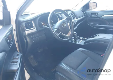 2019 Toyota Highlander Le Plus from USA, damaged, VIN 5TDZZRFH9KS332226